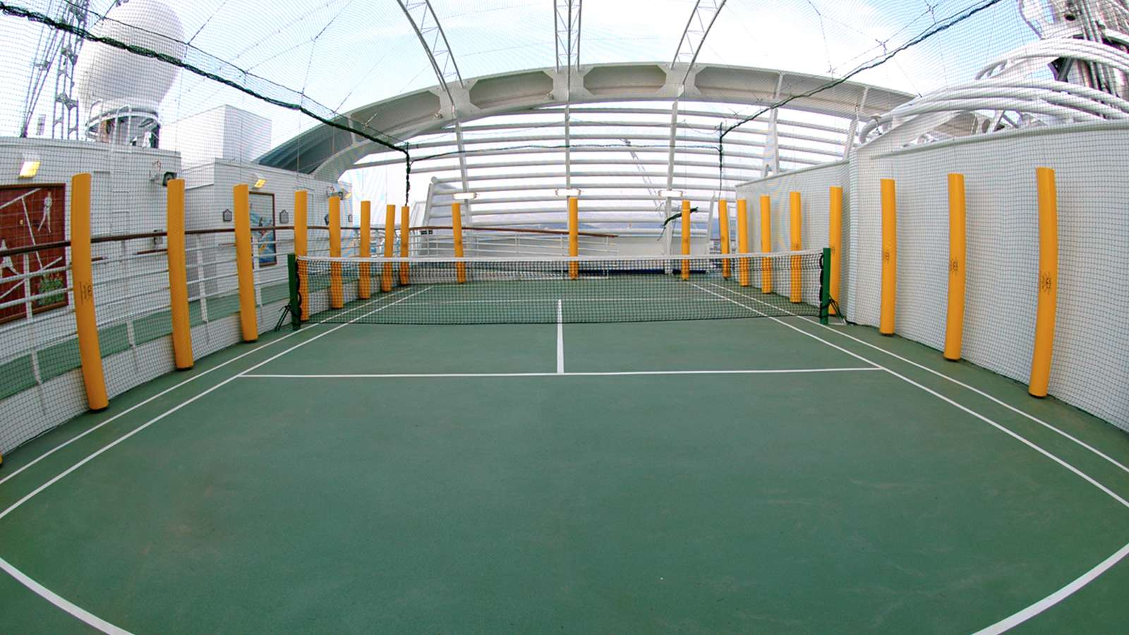 Princess Cruises Magestic Princess Princess Sports Centre.jpg